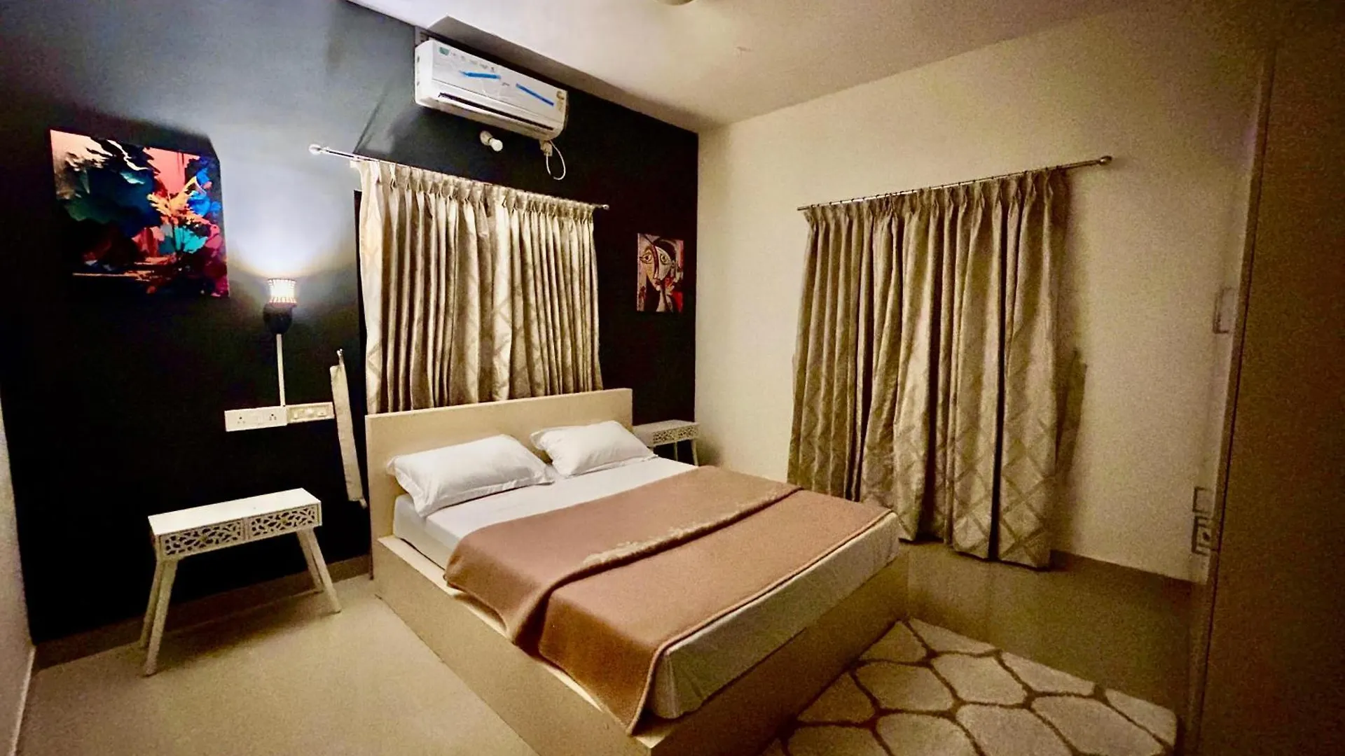 Ferienhaus Krishnakripa - Luxury Private Villa Near Guruvayoor Temple Guruvāyūr